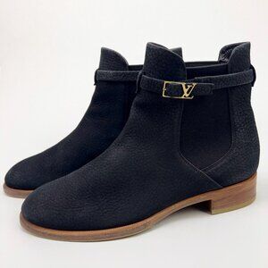 Louis Vuitton Chelsea ankle boots LV buckle navy blue nubuck 7 US or 37 EUR